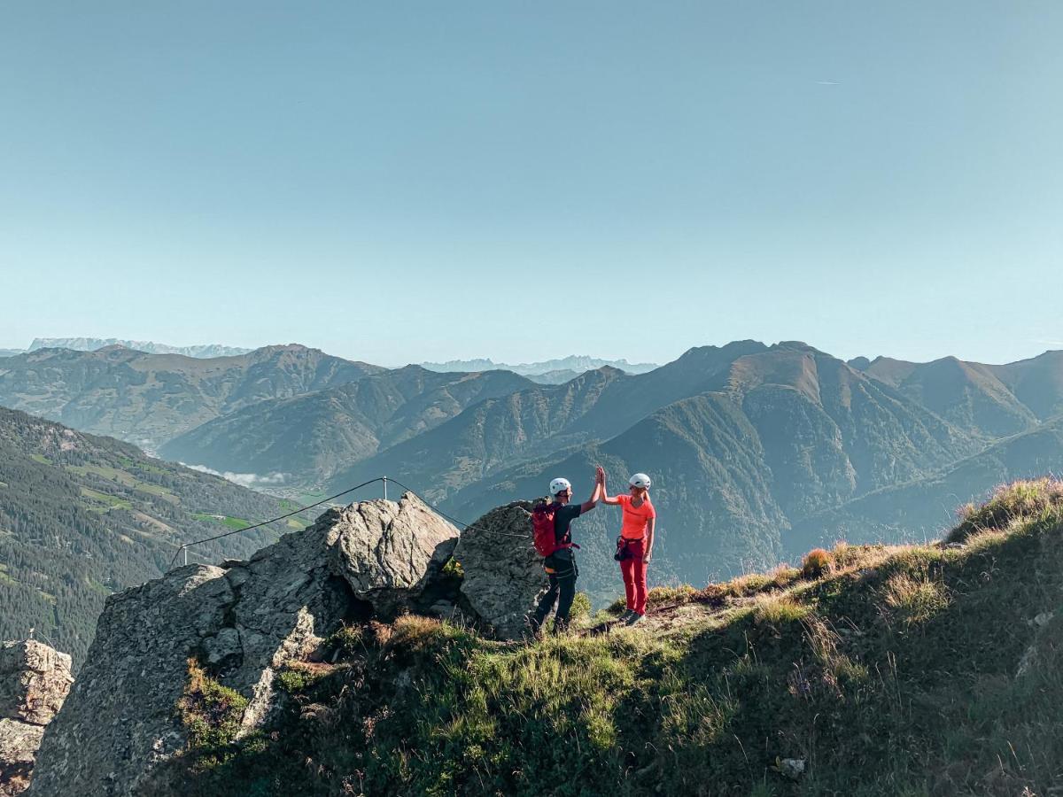 Hotel Germania Gastein - Ganzjaehrig Inklusive Alpentherme Gastein & Sommersaison Inklusive Gasteiner Bergbahnen Bad Hofgastein Ngoại thất bức ảnh